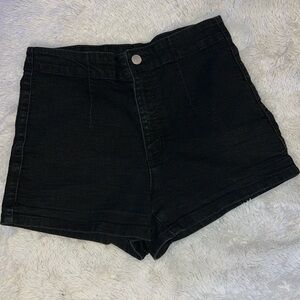 3/$13 ✨ High waisted, high stretch shorts, size 6